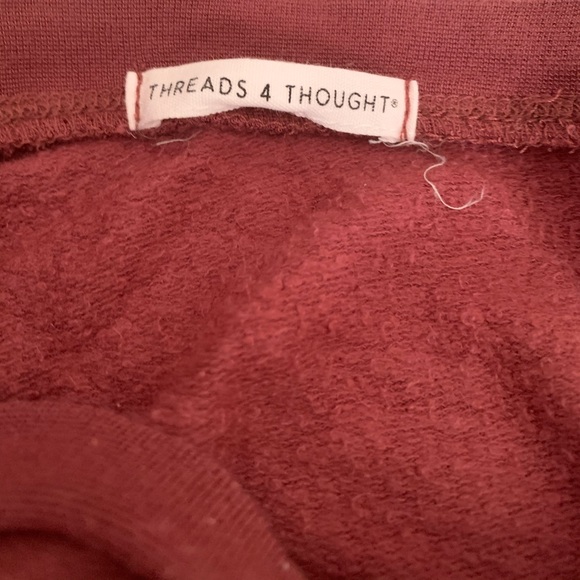 Threads 4 Thought casual top - Picture 4 of 4